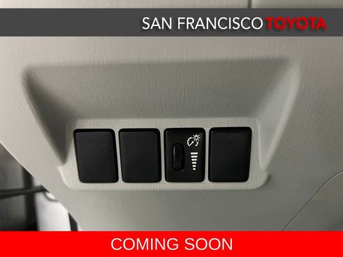 Used 2012 Toyota Prius V Three image 31