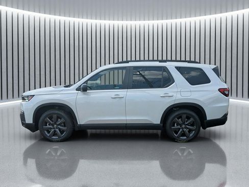 New 2026 Honda Pilot Sport image 9