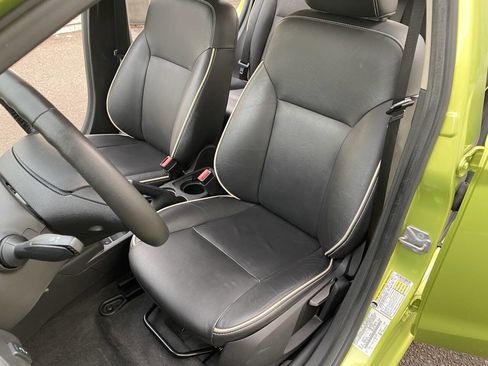 Used 2011 Ford Fiesta SES w/ 301A Rapid Spec Order Code image 28