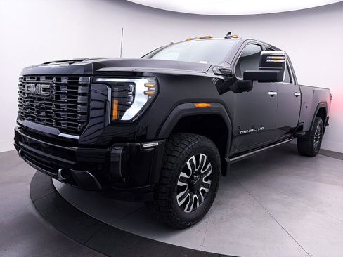 Used 2024 GMC Sierra 2500 Denali Ultimate AWD/4WD image 15