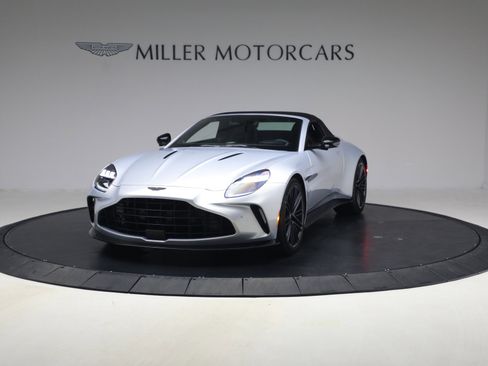 New 2026 Aston Martin V8 Vantage Roadster RWD image 13