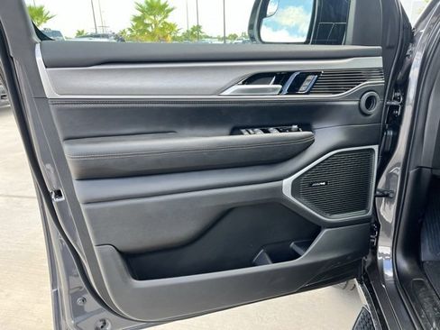 New 2025 Jeep Wagoneer 4WD w/ Convenience Group I image 16