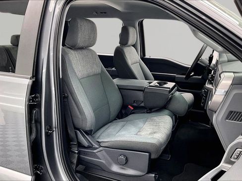 Used 2023 Ford F150 XLT AWD/4WD image 7