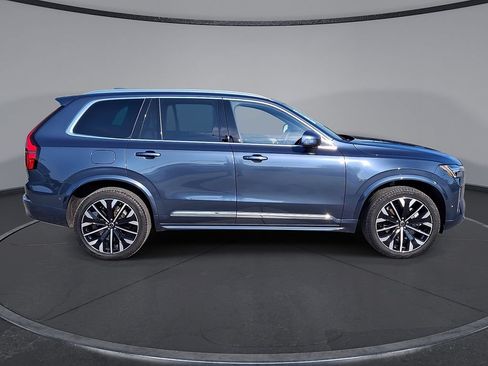 Certified 2026 Volvo XC90 B6 Plus AWD/4WD image 32