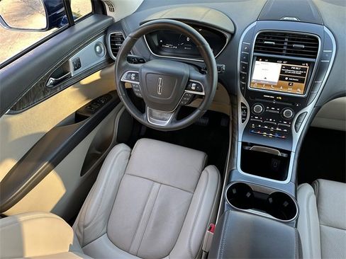 Used 2019 Lincoln Nautilus Reserve w/ Ultimate Package image 16