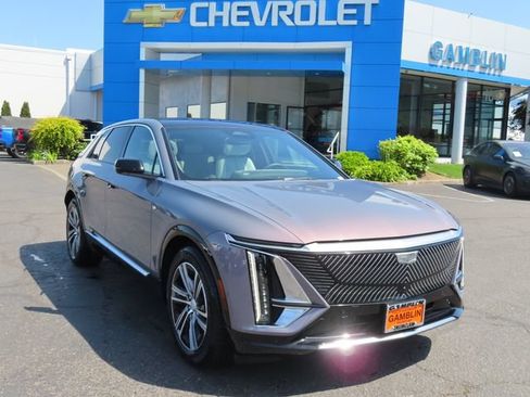 Used 2024 Cadillac Lyriq Luxury AWD/4WD image 1