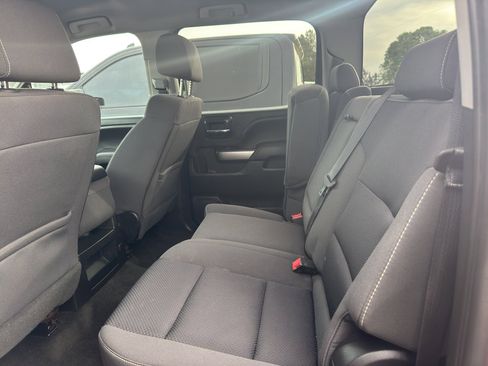 Used 2018 Chevrolet Silverado 1500 LT image 4