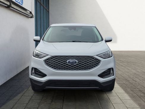 Certified 2024 Ford Edge SEL w/ Convenience Package image 8