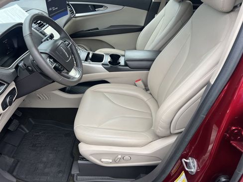 Used 2019 Lincoln Nautilus FWD image 20