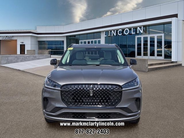 New 2027 Lincoln Aviator AWD w/ Jet Appearance Package image 6