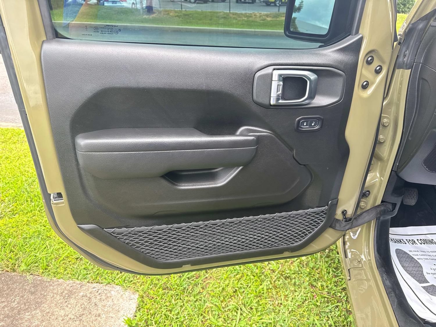 Used 2025 Jeep Wrangler Unlimited Sport AWD/4WD image 23
