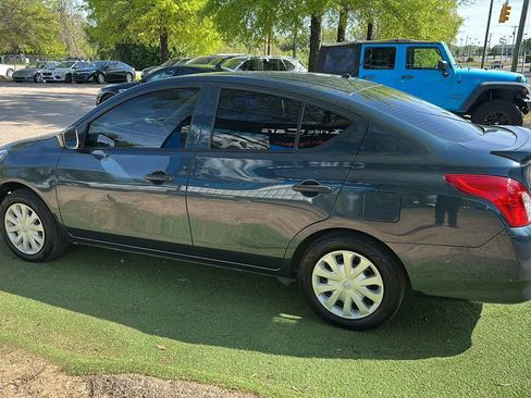 Used 2017 Nissan Versa S Plus image 5