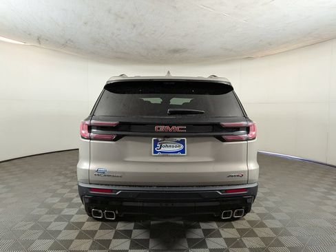 New 2026 GMC Acadia AT4 w/ Luxury Package AWD/4WD image 7