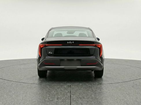 Used 2025 Kia K4 LXS image 7