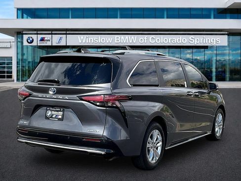 Used 2025 Toyota Sienna Limited AWD/4WD image 6