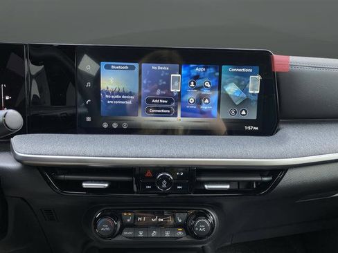 New 2026 Nissan Kicks SV w/ SV Premium Package image 9