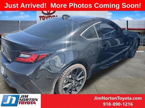 Used 2025 Toyota GR86 Premium w/ ALL Weather Mat Package (TMS) RWD image 4