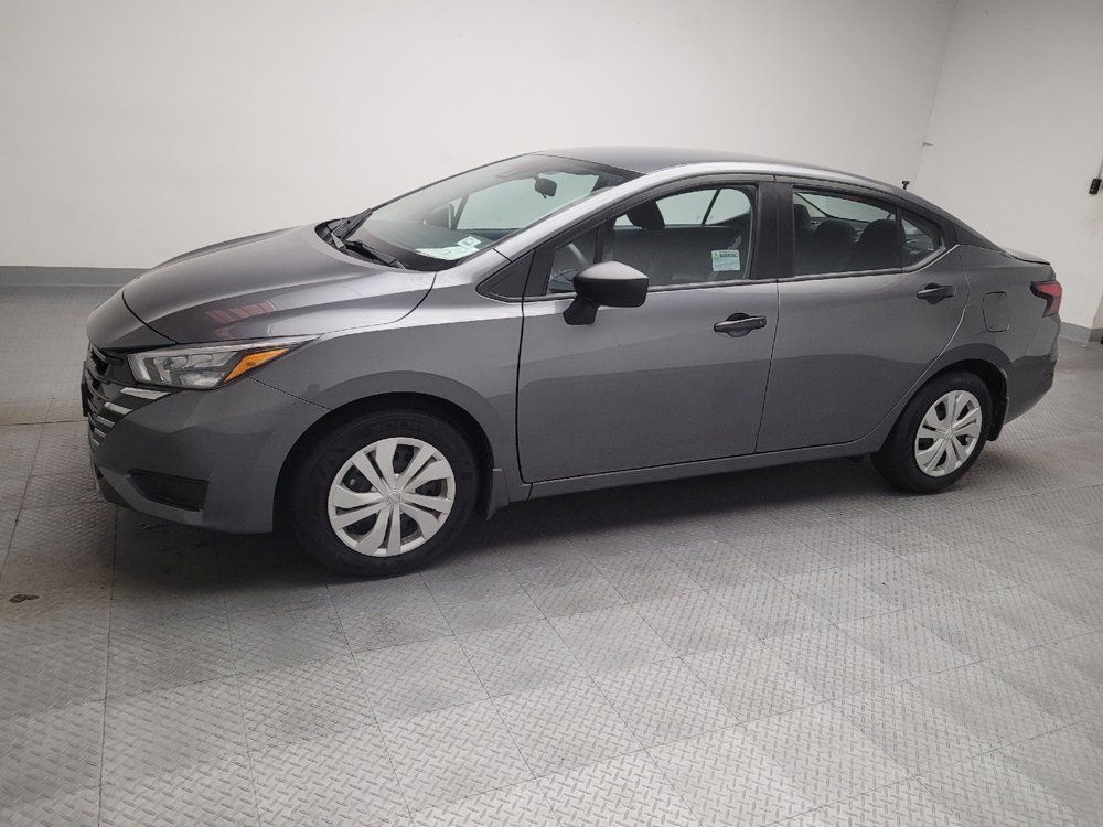 Used 2025 Nissan Versa S w/ Trunk Package FWD image 2