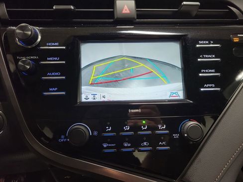 Used 2020 Toyota Camry LE w/ Convenience Package image 15