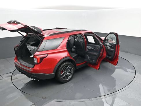 New 2026 Ford Explorer ST w/ Sun And Sound Package AWD/4WD image 30