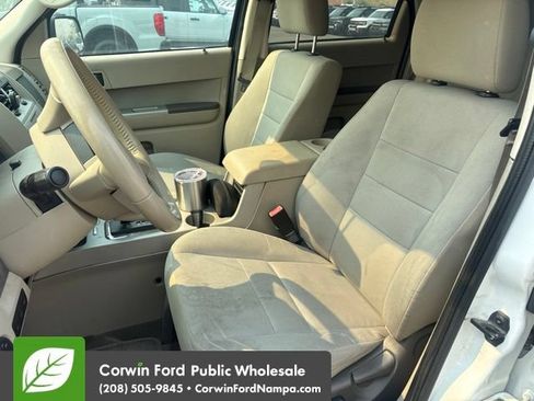 Used 2011 Ford Escape 4WD Hybrid image 9