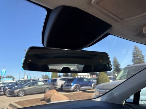 Used 2016 Tesla Model S RWD image 22