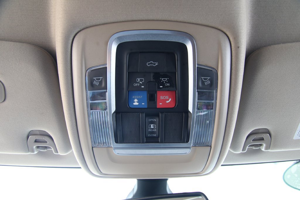 Used 2020 RAM 2500 Laramie AWD/4WD image 35