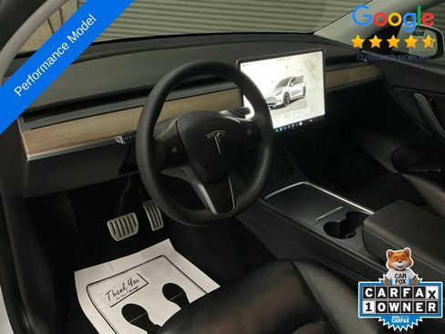 Used 2022 Tesla Model Y Performance image 9