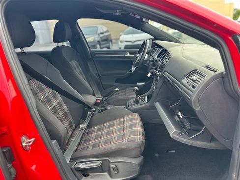 Used 2020 Volkswagen GTI S FWD image 17