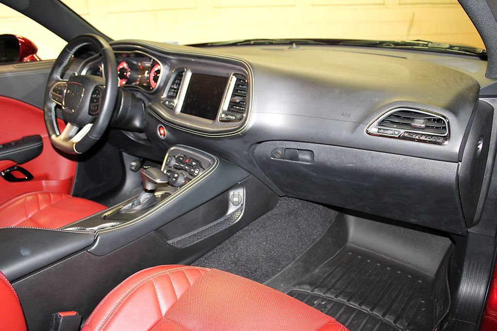 Used 2022 Dodge Challenger SRT Hellcat w/ Plus Package RWD image 31