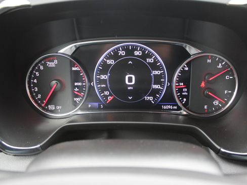 Used 2025 Chevrolet Blazer RS AWD/4WD image 29
