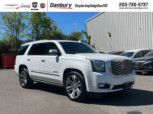 Used 2018 GMC Yukon Denali w/ Denali Ultimate Package AWD/4WD image 1