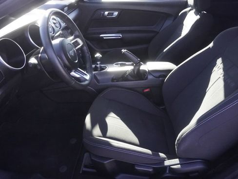 Used 2022 Ford Mustang Coupe image 18