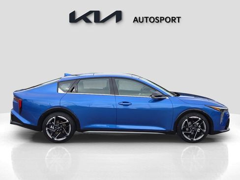 New 2025 Kia K4 GT-Line image 7