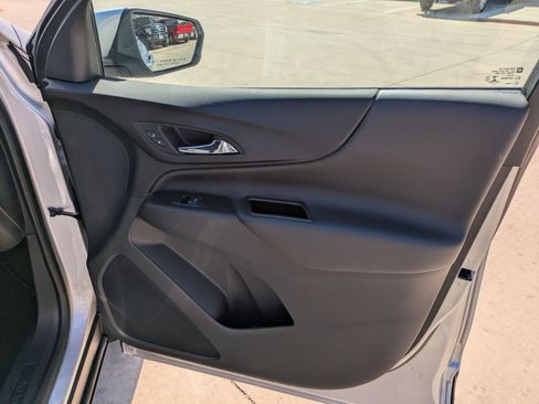 Certified 2022 Chevrolet Equinox LT image 29