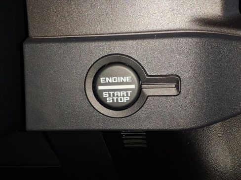 New 2025 Ford Bronco Badlands w/ Sasquatch Package image 25