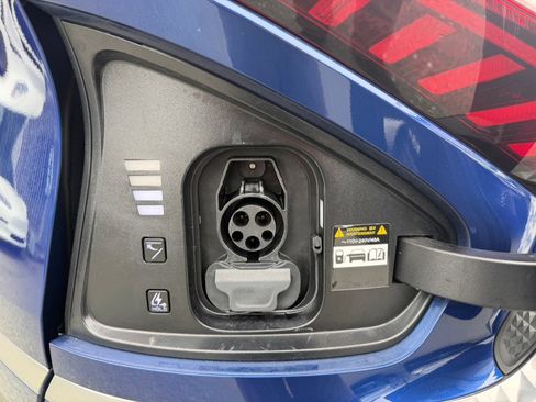 Used 2024 Kia EV6 Wind w/ Wind Technology Package AWD/4WD image 56