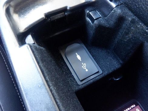 Used 2015 Lexus IS 250 image 37