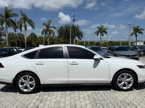 Used 2025 Honda Accord LX image 12