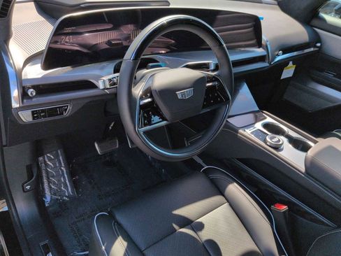 New 2026 Cadillac Vistiq Platinum image 12