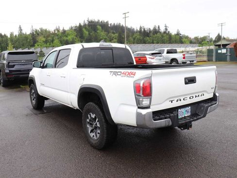 Used 2021 Toyota Tacoma TRD Off-Road AWD/4WD image 7