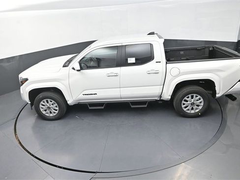 New 2026 Toyota Tacoma SR5 image 22