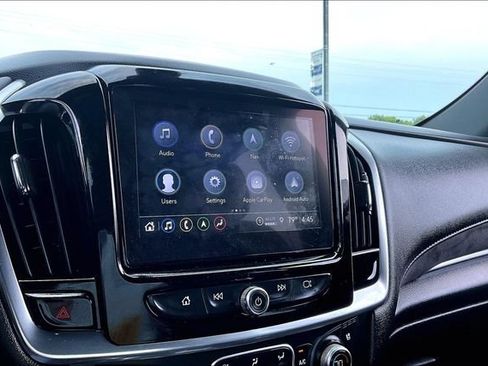 Used 2023 Chevrolet Traverse High Country FWD image 22