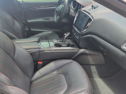 Used 2019 Maserati Ghibli RWD image 22
