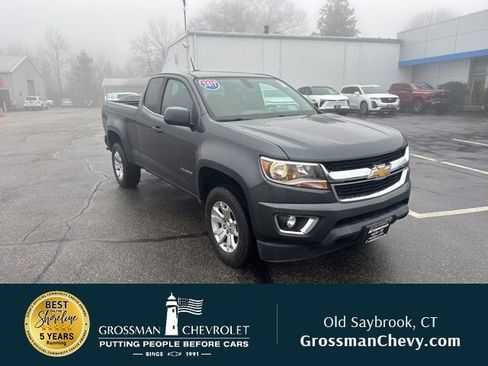 Used 2017 Chevrolet Colorado LT w/ LT Convenience Package image 1