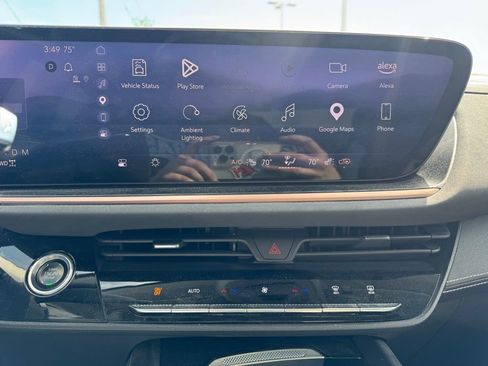 Used 2024 Buick Envision Sport Touring image 14