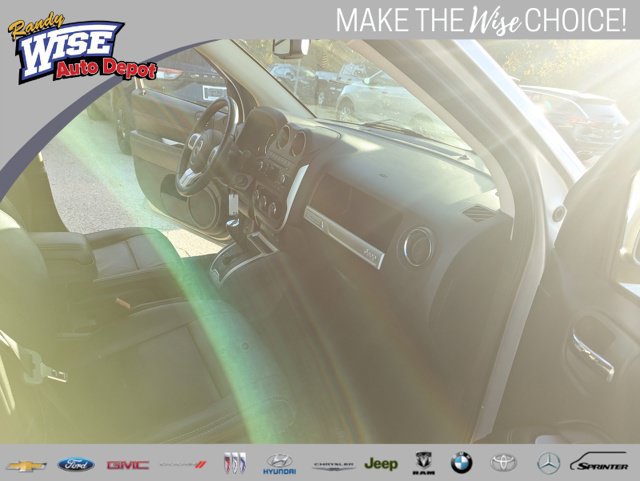 Used 2017 Jeep Compass High Altitude FWD image 20