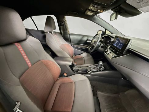 Certified 2024 Toyota Corolla SE FWD image 29