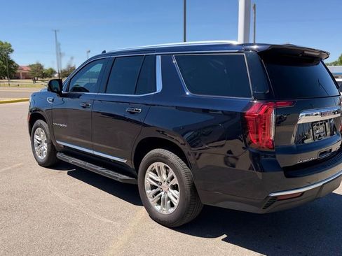Used 2022 GMC Yukon SLT w/ SLT Premium Package AWD/4WD image 9