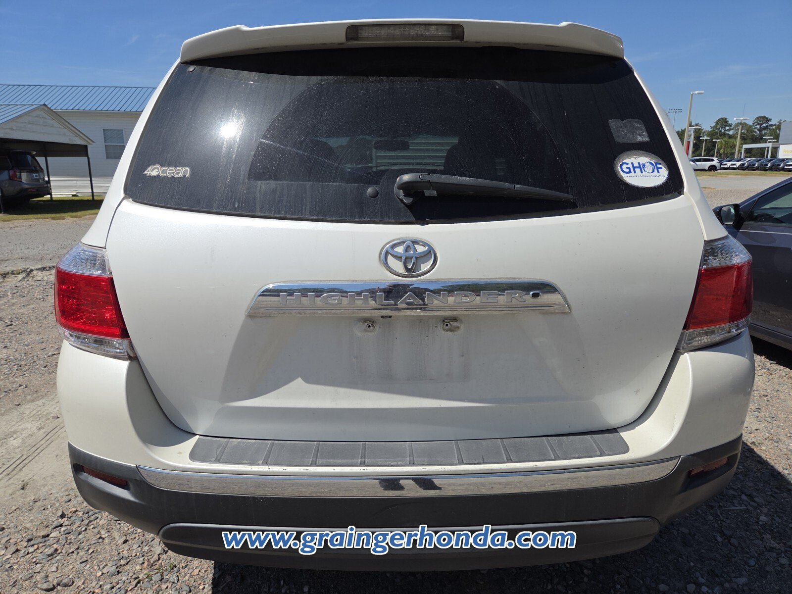 Used 2012 Toyota Highlander Limited w/ Tow Pkg FWD image 6